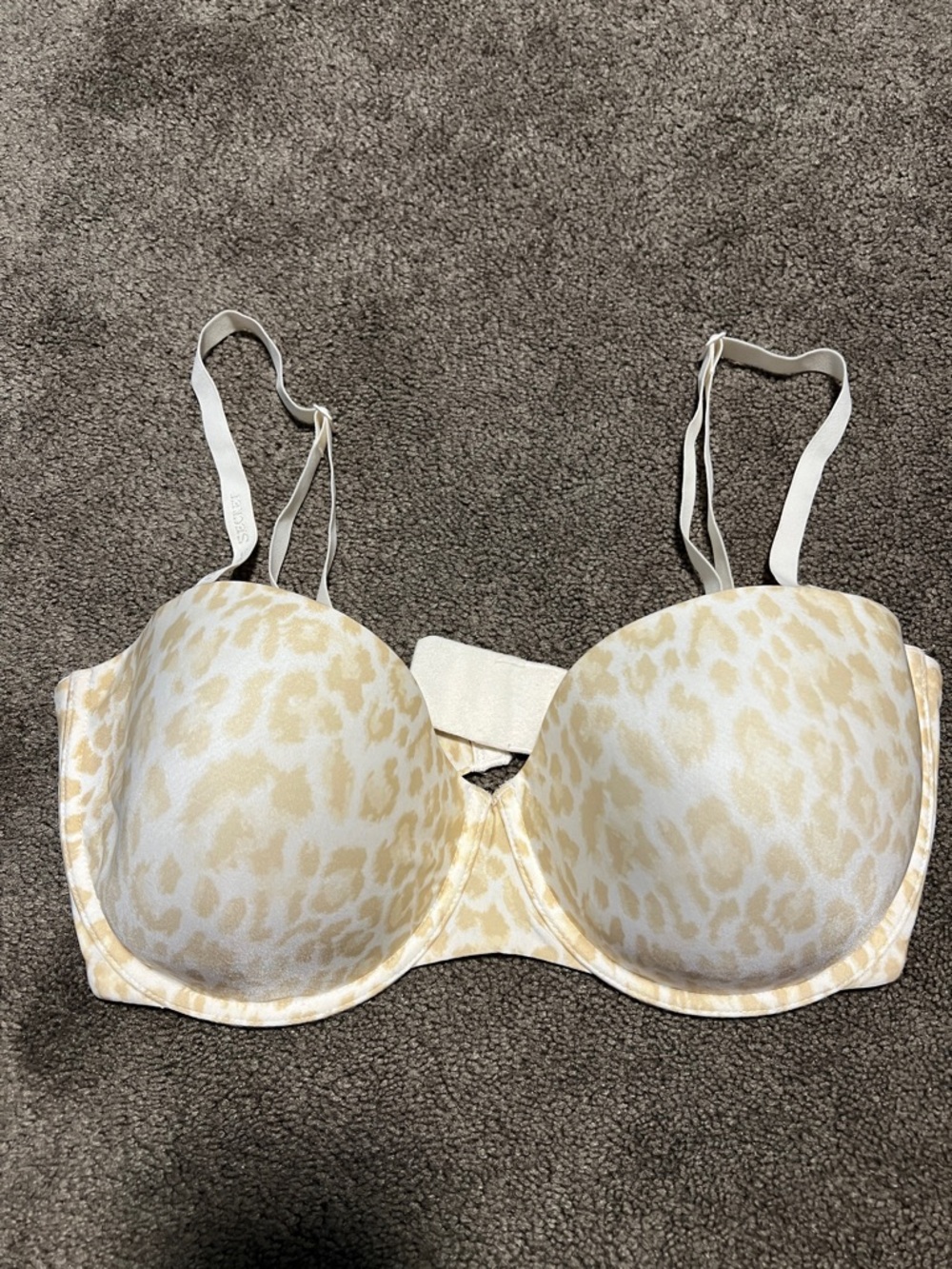 Victoria’s Sectet Everyday Leopard Print T-Shirt Bra in Cream and Tan